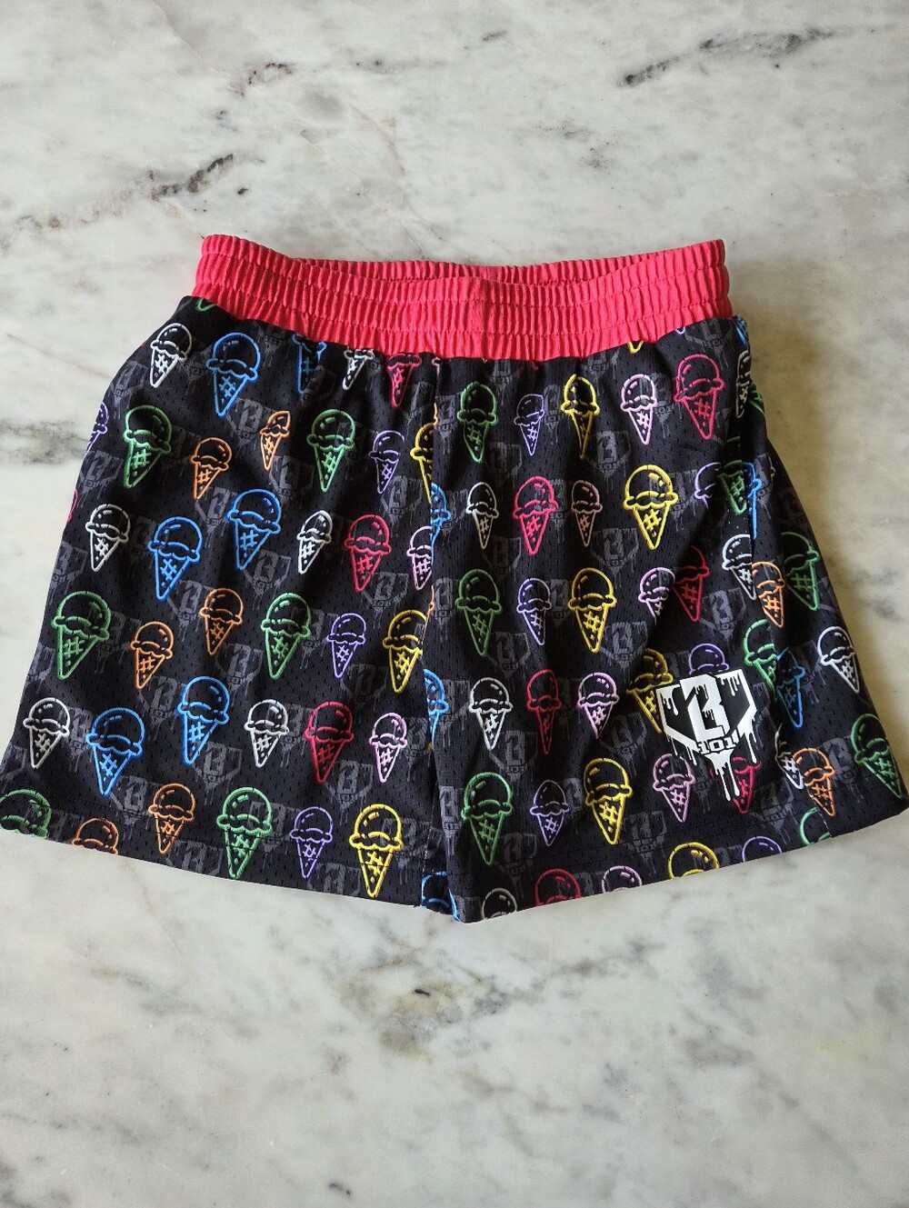 NWOT Baseball Lifestyle 101,Youth Small, Ice Cream Cone, Black Background Shorts